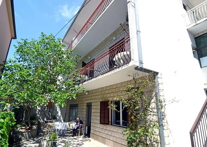 12211b ماكارسكا