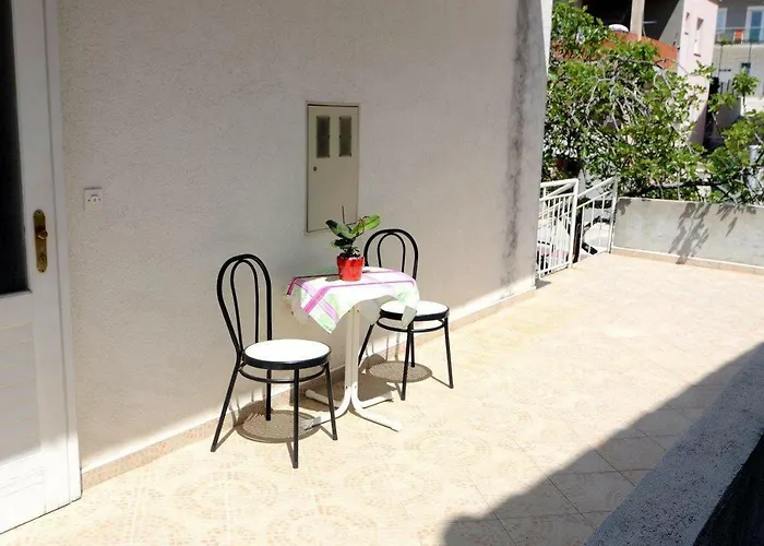 12211b ماكارسكا